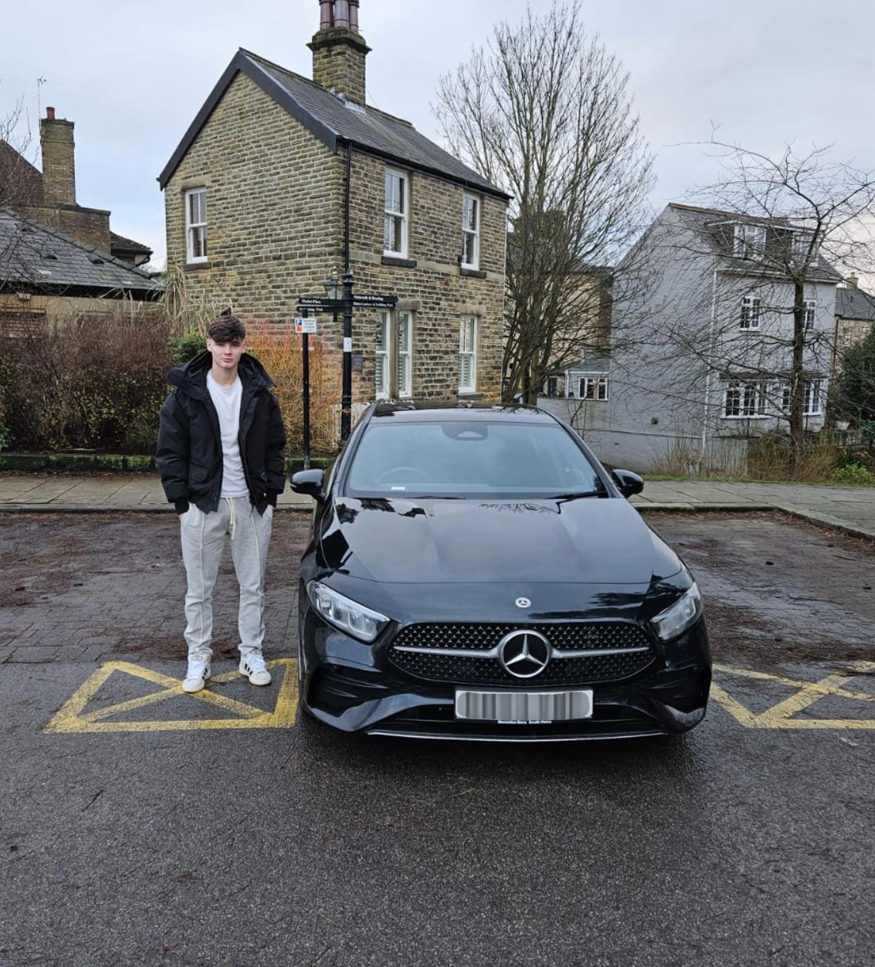 Customer with Mercedes CLA