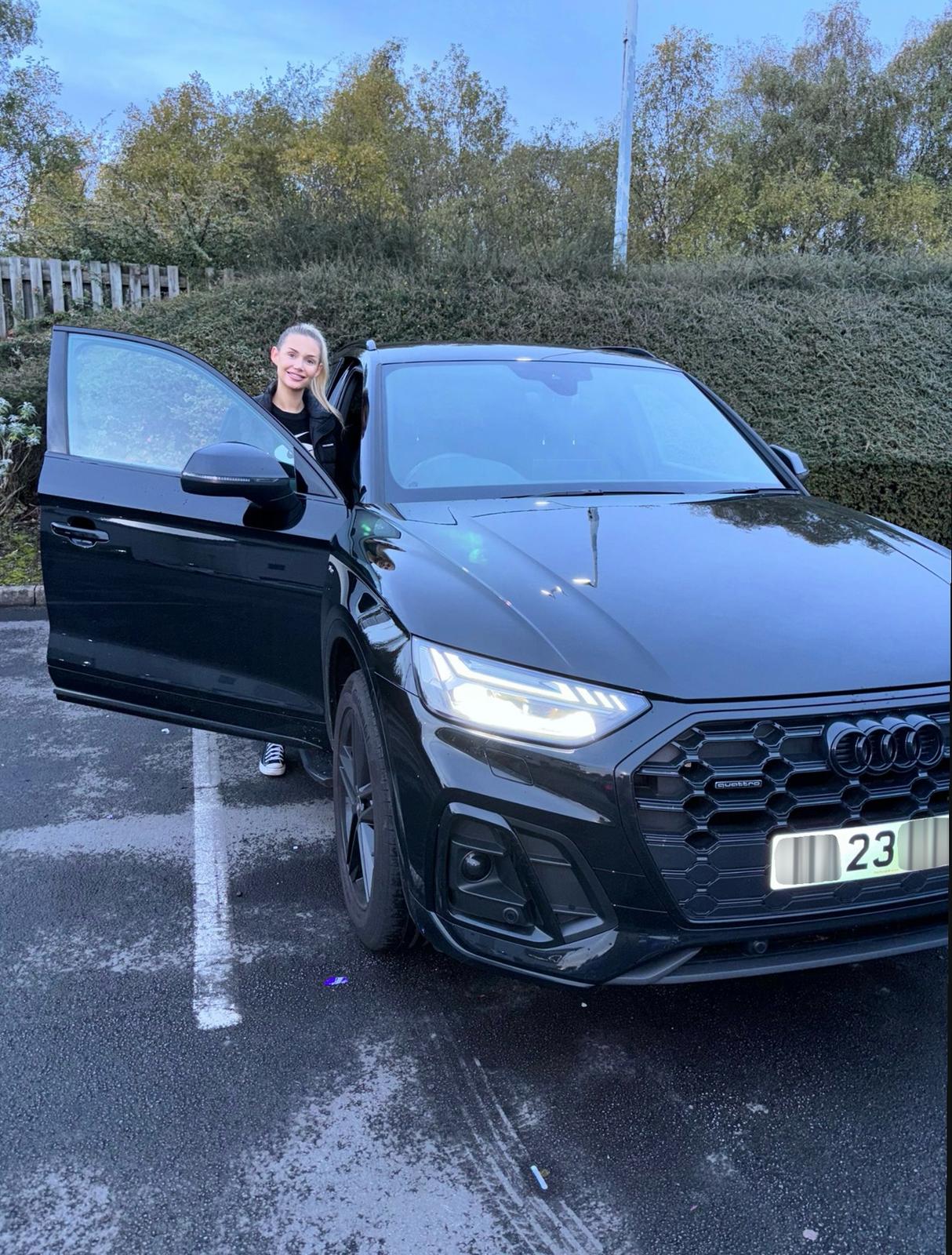 Customer with Audi Q5